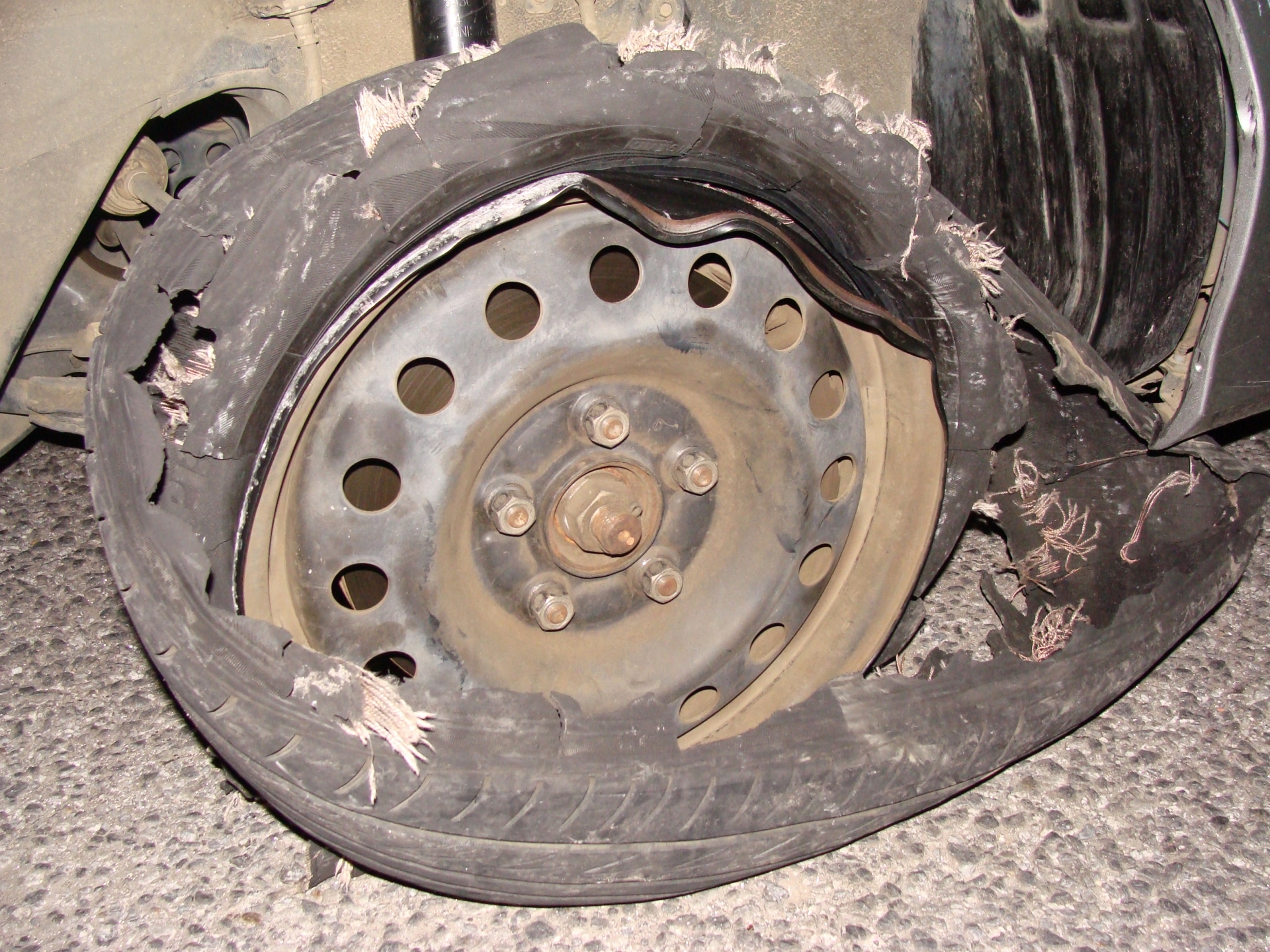 tire-burst-camper
